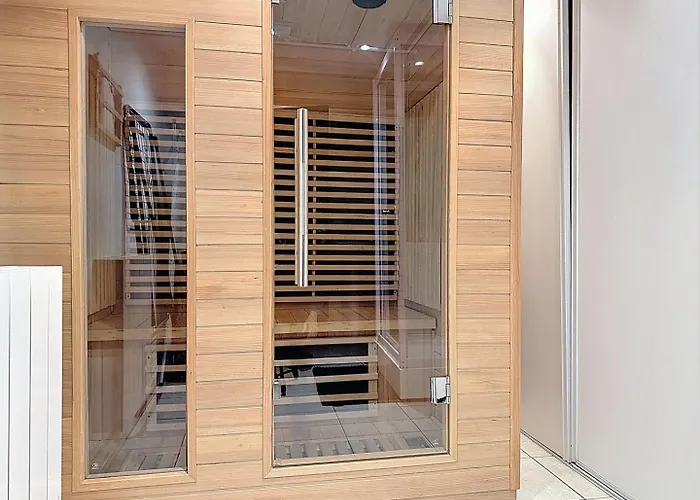 Superbe LOFT centre-ville - Sauna - parking privé -Clim- 1 à 10personnes